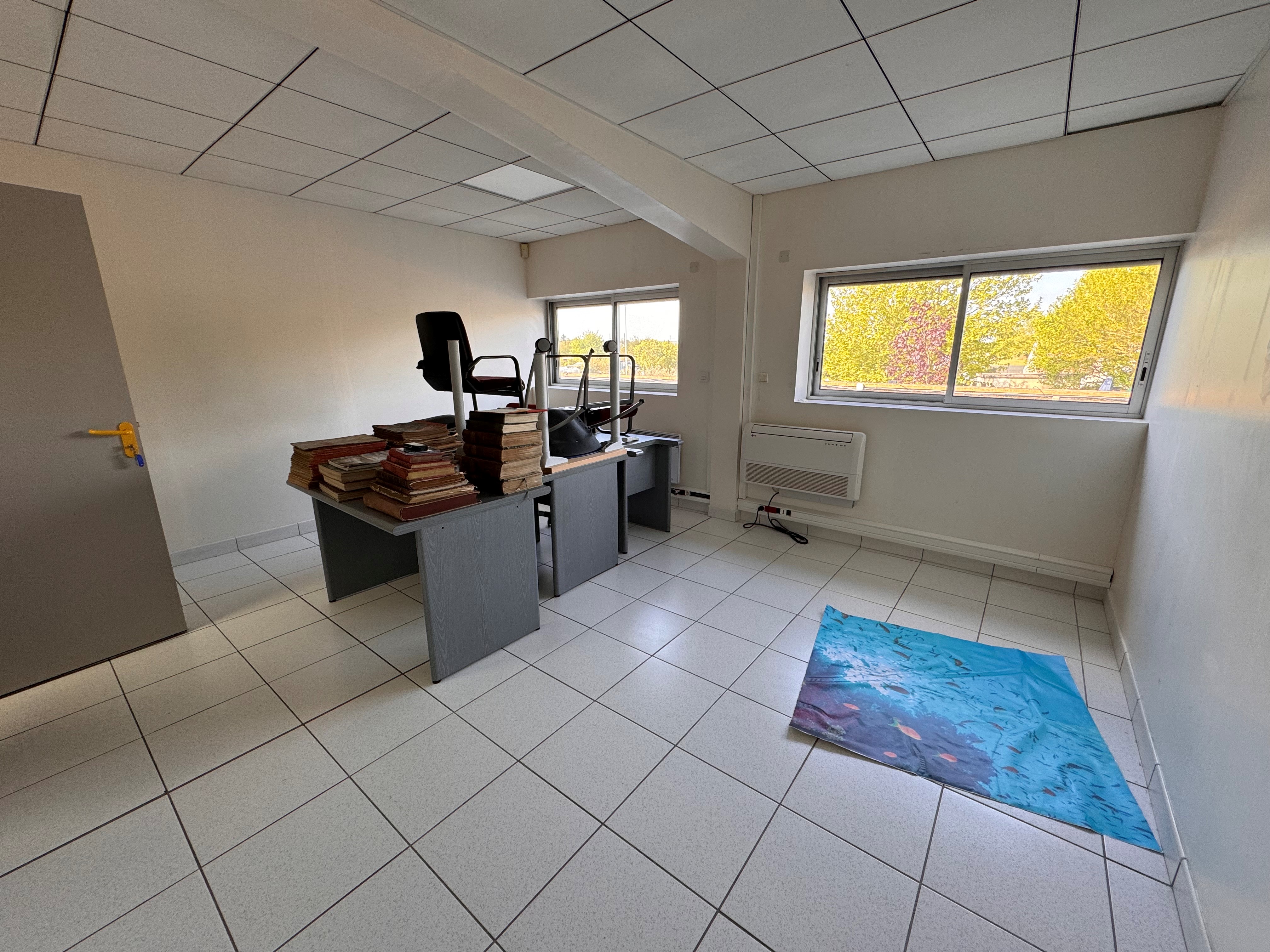 ARTHUR LOYD TOURS LOCATION-BUREAUX-LA_RICHE-37
